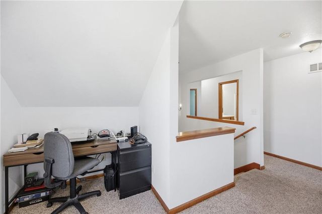 16820 Sheehan Road, Basehor, KS 66007