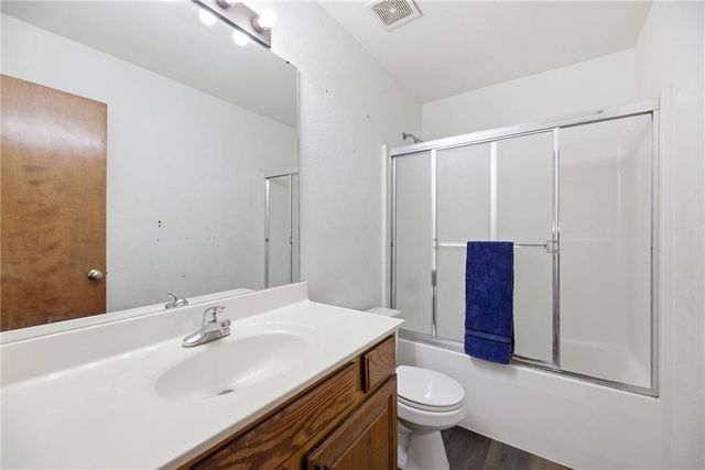 16820 Sheehan Road, Basehor, KS 66007