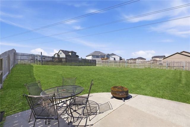 16820 Sheehan Road, Basehor, KS 66007