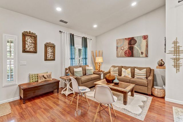 5108 Percheron Dr, Elk Grove, CA 95757