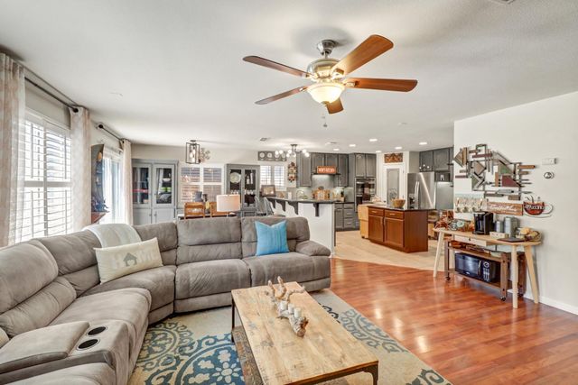 5108 Percheron Dr, Elk Grove, CA 95757