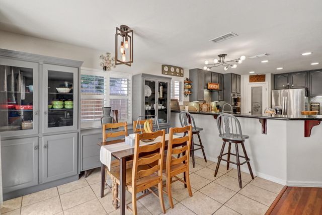 5108 Percheron Dr, Elk Grove, CA 95757