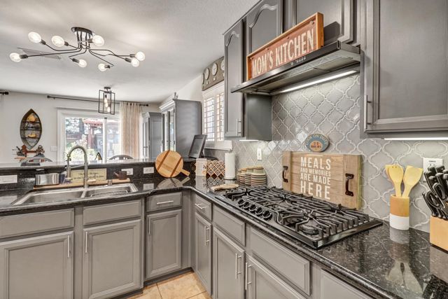 5108 Percheron Dr, Elk Grove, CA 95757