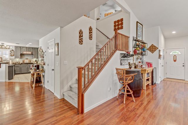 5108 Percheron Dr, Elk Grove, CA 95757