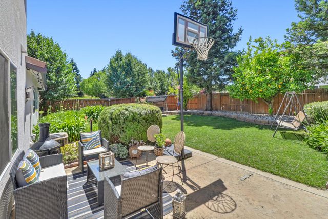 5108 Percheron Dr, Elk Grove, CA 95757