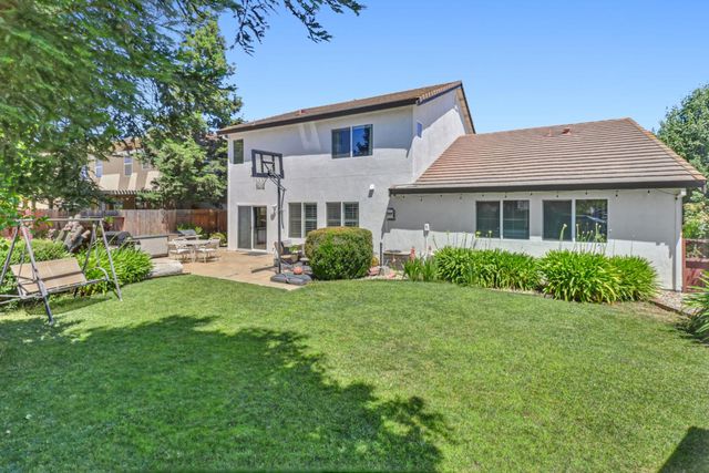 5108 Percheron Dr, Elk Grove, CA 95757