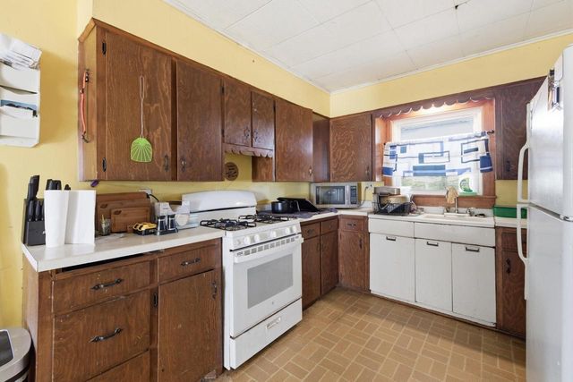 1003 N Main STREET, Marion, WI 54950