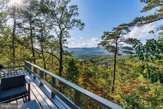 197 S ASPEN WAY, Basye, VA 22810