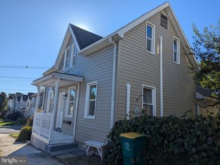 607 PLEASANT ST, Chambersburg, PA 17201