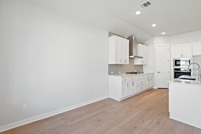 117 Old Wood Road, Liberty Hill, TX 78642