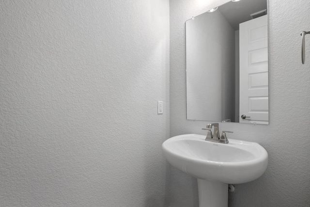 117 Old Wood Road, Liberty Hill, TX 78642