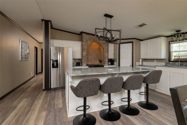 140 Meadow Pond Court, Runaway Bay, TX 76426