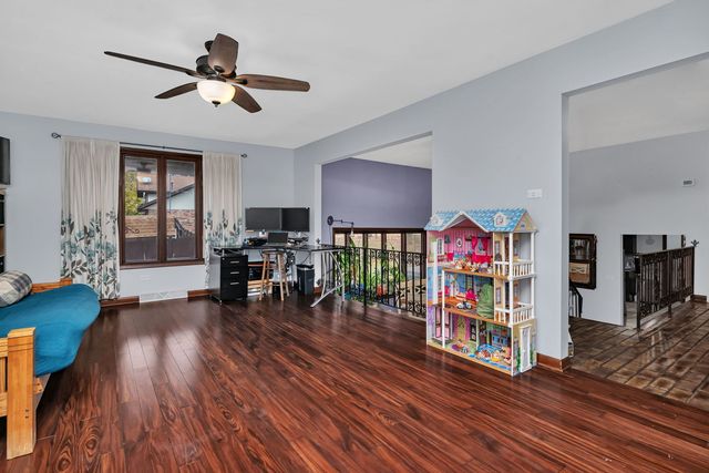 24556 W Lancelot Lane, Shorewood, IL 60404