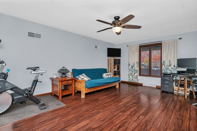 24556 W Lancelot Lane, Shorewood, IL 60404