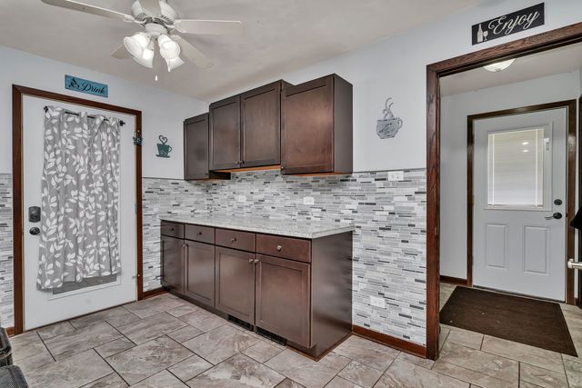 24556 W Lancelot Lane, Shorewood, IL 60404