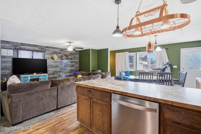 208 Rio Vista St, Osburn, ID 83849