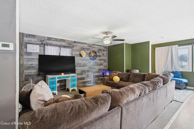 208 Rio Vista St, Osburn, ID 83849