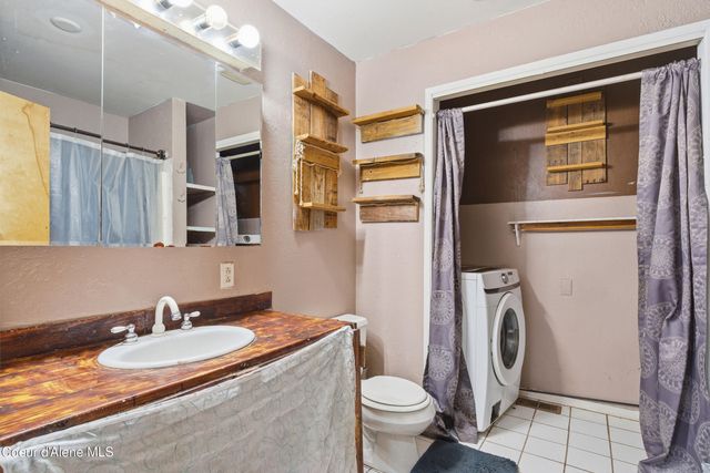 208 Rio Vista St, Osburn, ID 83849