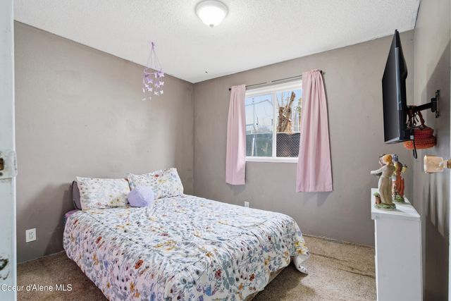 208 Rio Vista St, Osburn, ID 83849