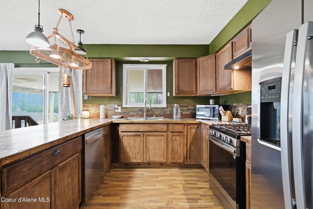 208 Rio Vista St, Osburn, ID 83849