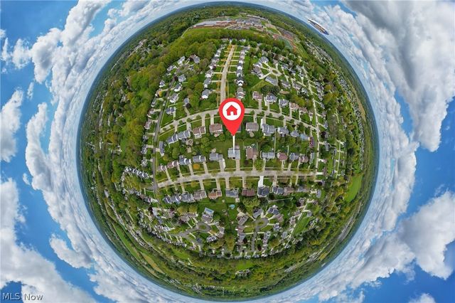 668 Oakcrest Drive, Wadsworth, OH 44281