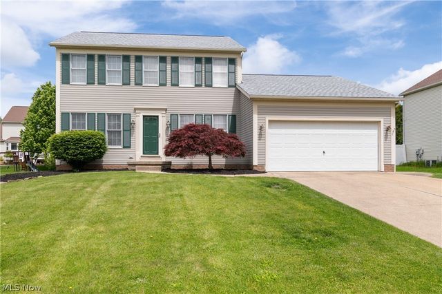 668 Oakcrest Drive, Wadsworth, OH 44281