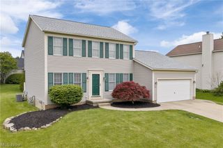 668 Oakcrest Drive, Wadsworth, OH 44281