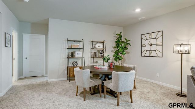 12404 S 205th Avenue, Gretna, NE 68028