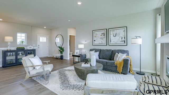 12404 S 205th Avenue, Gretna, NE 68028