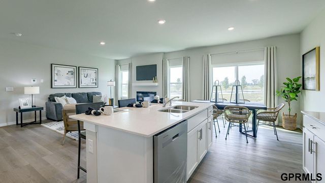 12404 S 205th Avenue, Gretna, NE 68028