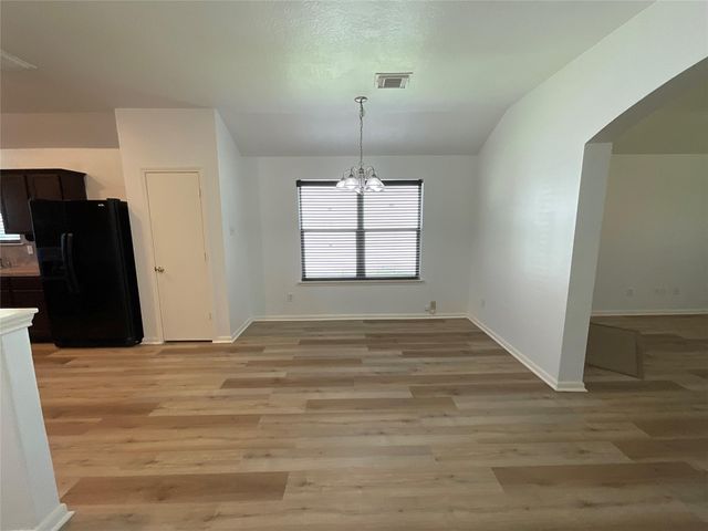 927 Andover Glen Drive, Fresno, TX 77545