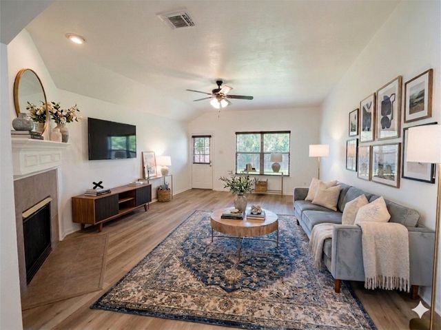 927 Andover Glen Drive, Fresno, TX 77545