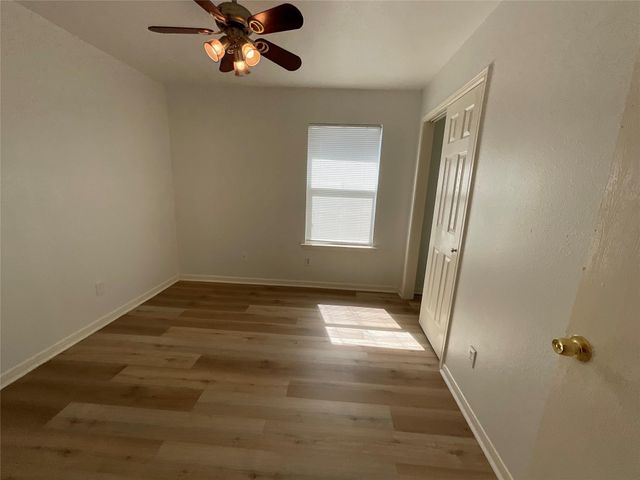 927 Andover Glen Drive, Fresno, TX 77545