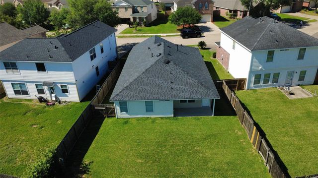 927 Andover Glen Drive, Fresno, TX 77545