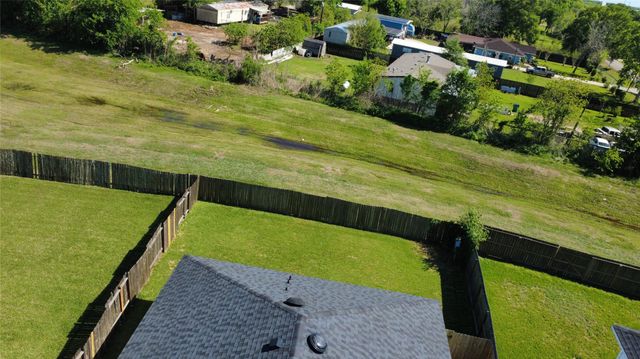 927 Andover Glen Drive, Fresno, TX 77545