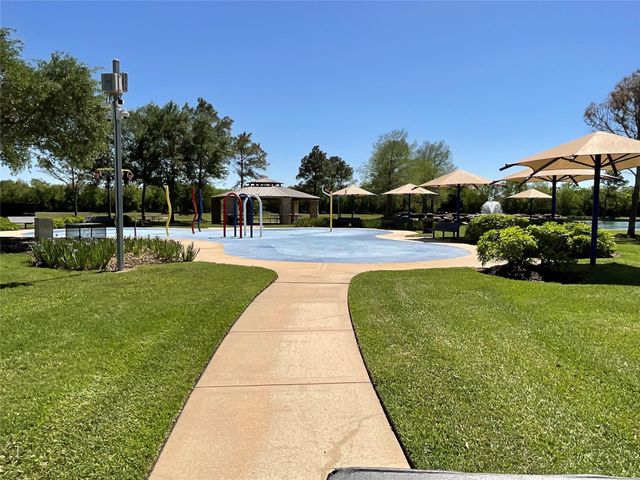 927 Andover Glen Drive, Fresno, TX 77545