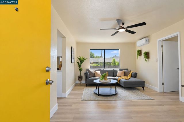2520 Harrington Ave, Oakland, CA 94601