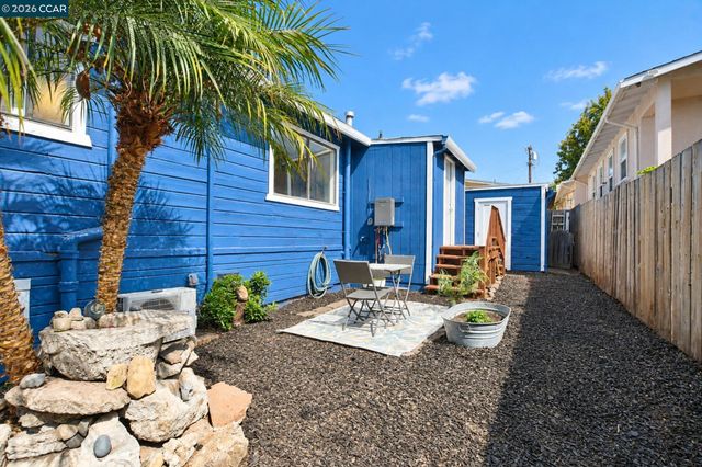 2520 Harrington Ave, Oakland, CA 94601