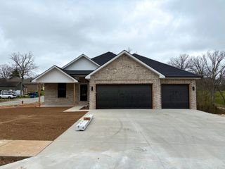 2014 E Jay Street, Ozark, MO 65721