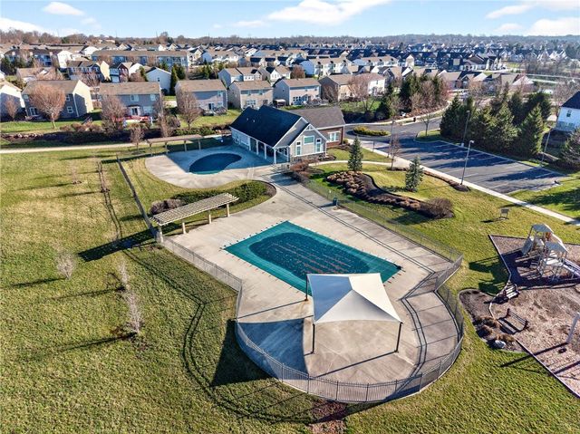 85 Pebble Brook Place, Springboro, OH 45066