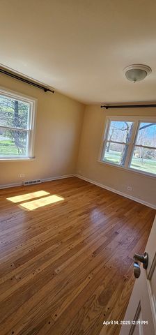 222 Frances Lane, Barrington, IL 60010
