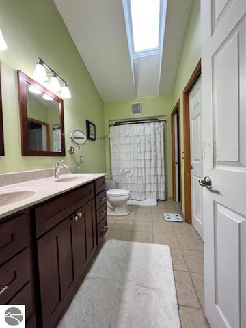 1165 E Lincoln Street, East Tawas, MI 48730