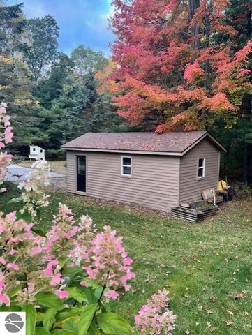 1165 E Lincoln Street, East Tawas, MI 48730