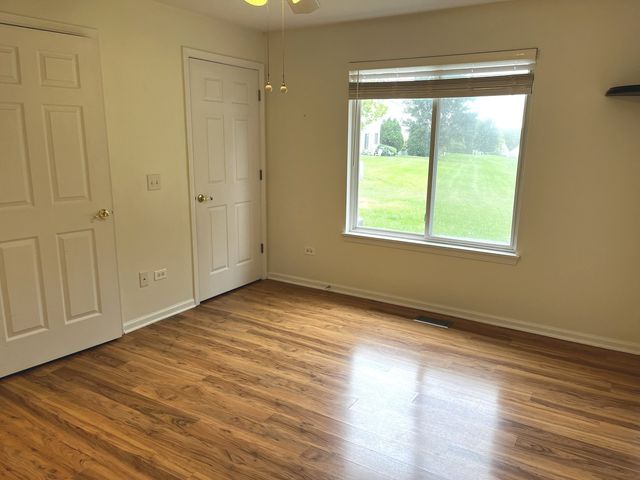 2117 Orchard Lane 2117, Carpentersville, IL 60110