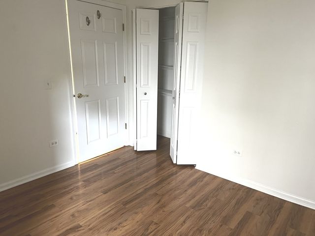 2117 Orchard Lane 2117, Carpentersville, IL 60110