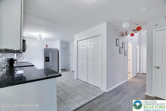 9753 Leland Terrace, Coolbaugh Twp, PA 18466