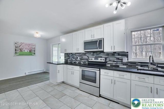 9753 Leland Terrace, Coolbaugh Twp, PA 18466