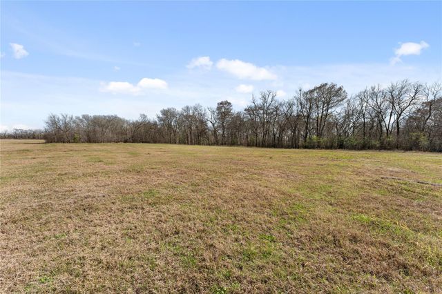 Tract 4 Cr 117, Hungerford, TX 77448