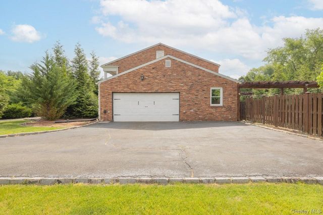 3 Tor Terrace, New City, NY 10956