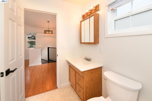 534 Adams St, Albany, CA 94706